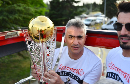 Akhisarspor'un yeni hocası belli oldu