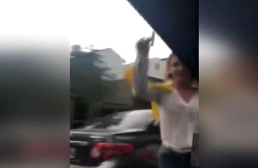 Arjantin’de kadın sürücüden çekiçli saldırı