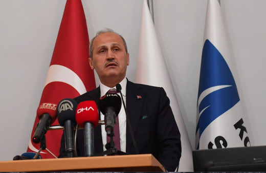 Ulaştırma Bakanı Cahit Turhan'dan YHT müjdesi