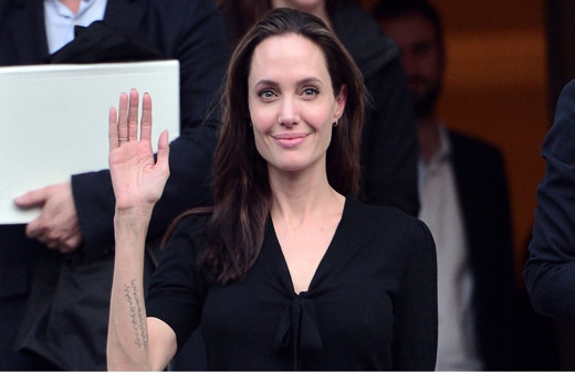 Kadın ve insan haklarını ele alacak Angelina Jolie Time dergisine editör oldu!