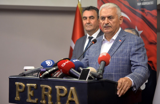 Binali Yıldırım: Türkiye'ye ayar vermeye çalışanlara en güzel cevabı millet vermiştir