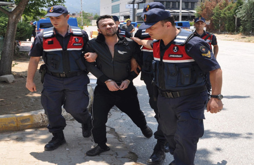 150 yıldan fazla kesinleşmiş hapis cezası vardı! Yakalandı