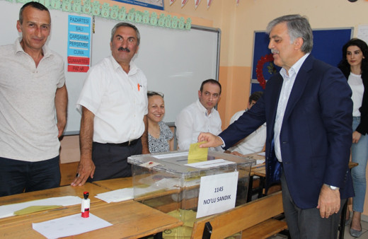 Abdullah Gül oyunu kullandı bakın ne dedi