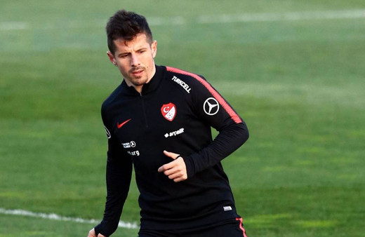 Emre Belözoğlu'ndan bomba öneri: Mutlaka alın