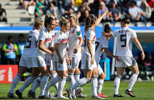 İlk çeyrek finalist Almanya