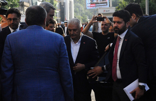 Binali Yıldırım'a: Sizi ağlatmaya hakları yok