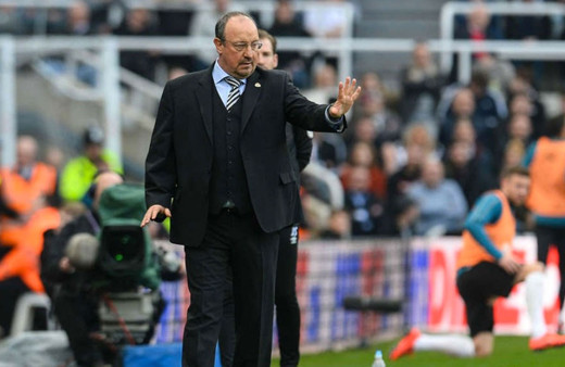 Newcastle United Benitez'le yolları ayırdı