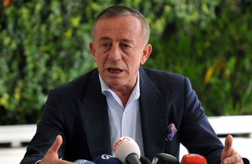 Ali Ağaoğlu'ndan 'uçakla dolar kaçırırken F-16'lar indirdi' iddiasına cevap! Torunumu görmek nasip olmasın ki...