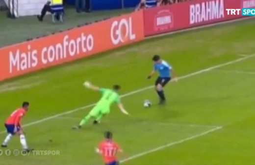 Luis Suarez'den olay hareket! Rezil rüsva oldu