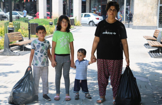 Gaziantep'te eşinden şiddet gören kadın 3 çocuğuyla sokakta yaşıyor