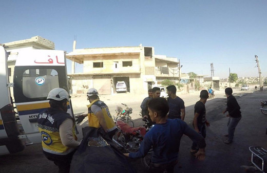 Suriye savaş uçaklarının İdlib civarını bombalamasıyla 8 sivil öldü