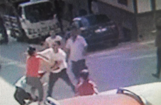 İstanbul Esenyurt'ta oyun oynayan çocuğa ve ailesine dayak!