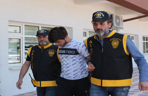 Aksaray'da parkta gençlerin bileklik kavgası kanlı bitti: 1 ölü 1 yaralı