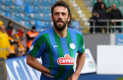 Vedat Muriç resmen Fenerbahçe'de