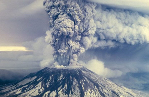 Uluslararası Uzay İstasyonu astronotları görüntüledi! Raikoke volkanının patlaması