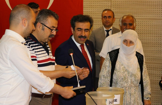 Diyarbakır’da Sur konutları kura çekimi yapıldı