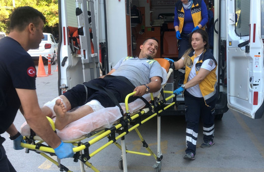 Husumetlisi tarafından vurulan şoförün gülmesi olay oldu