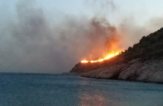 Korkulan oldu! Datça’da makilik yangını sürüyor