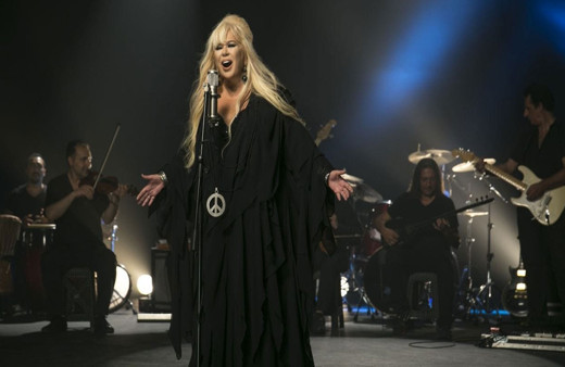 Zerrin Özer ilk defa konuştu! ''Her lafımın arkasındayım''