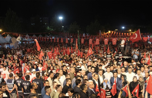 15 Temmuz hangi gün resmi tatil mi 3 gün kimlere tatil?