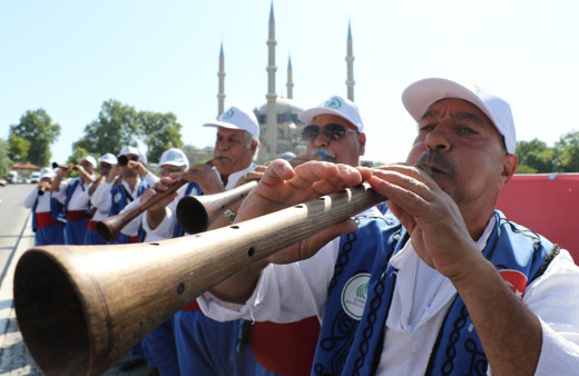 ‘O’ şehirde otellerde yer kalmadı, evlerde misafir edilecekler
