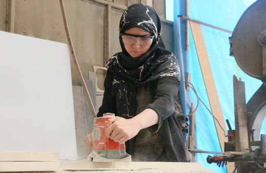 Erkeklere taş çıkartıyor! Yaptıklarını yurt dışına satan kadının ilginç hikayesi