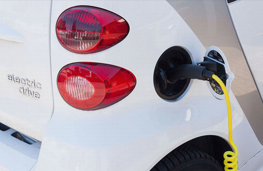 AB'den elektrikli otomobillere ses zorunluluğu