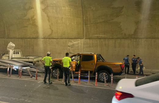 Pendik'deki tünelde feci kaza! Ortalık savaş alanı! Yaralılar var