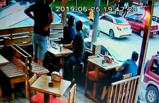 Gemlik Kaymakamı Kemal İnan'ın oğlunun öldürülme anı!