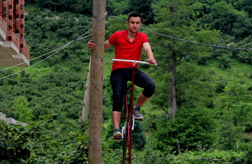 Giresun'da oto tamirci çırağı yaptı görenler şaştı kaldı