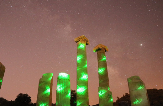 Manisa'da bulunan Sardes Antik Kenti'nin yıldızlar altında görsel şöleni