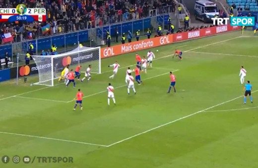 Peru Şili'yi 3-0 mağlup etti