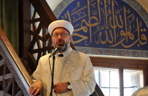 Ali Erbaş'tan cuma hutbesinde LGBT açıklaması