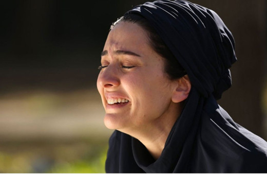 Bergüzar Korel gördükleri karşısında sinirden köpürdü! 'Şerrimden korkun' diyerek isyan etti!