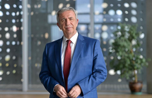 Ak Partili vekili Mustafa Yeneroğlu'ndan şaşırtan Mansur Yavaş paylaşımı!