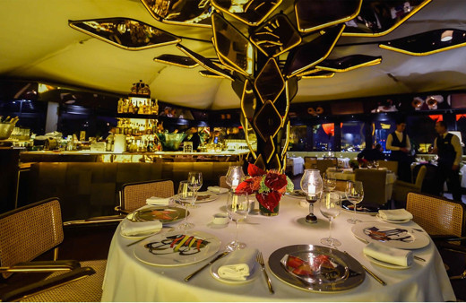 Sevgilisinden intikamını 5 bin dolarlık 'bahşiş'le aldı