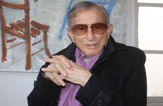 Usta sanatçı Haldun Dormen destekle yürüyor! Son hali görenleri şaşırttı