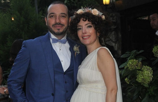 Akasya Asıltürkmen'in boşanma sonrası paylaşımı herkesi şaşırttı