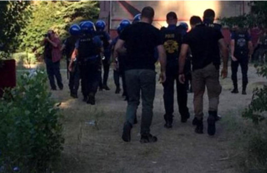 ODTÜ'ye polis girdi! Protestocu öğrencilere müdahale