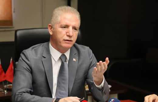 Kırmızı ışıkta çifte telli oynayan sürücülere şok ceza