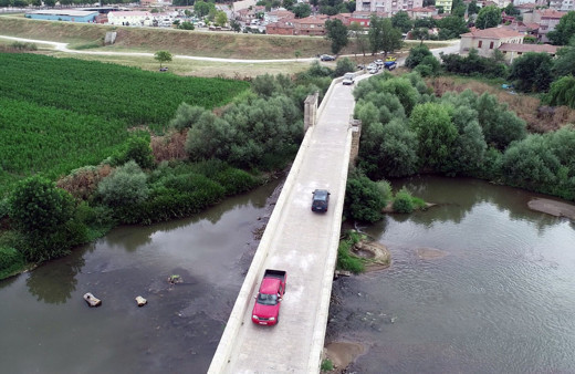 Ters yola girip polisi görünce böyle geri vitese taktılar