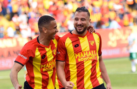 Göztepe Nabil Ghilas'la yollarını ayırdı