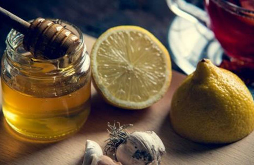 Mucize her derde deva! Her gün bal ve sarımsak karışımı bir kaşık yerseniz...