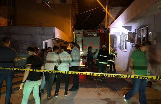 Bursa'da cinayet zanlısının evine molotoflu saldırı