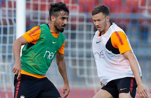 Muğdat Çelik Gazişehir Gaziantep yolunda