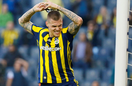 Skrtel Fener'den ayrıldı Süper Lig takımıyla görüşüyor