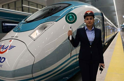 Yüksek Hızlı Tren sefer saatleri değişiyor