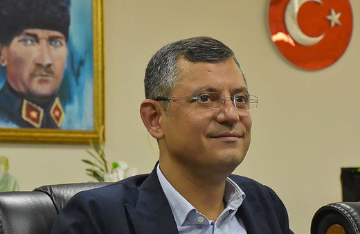 CHP'li Özgür Özel '15 Temmuz tiyatro değil bal gibi darbe girişimiydi' dedi ortalık yıkıldı