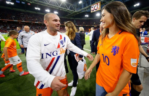 Wesley Sneijder Yolanthe Cabau'ya servet ödeyecek