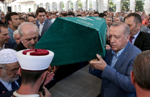 Gazeteci-yazar Mehmed Şevket Eygi son yolculuğuna uğurlandı